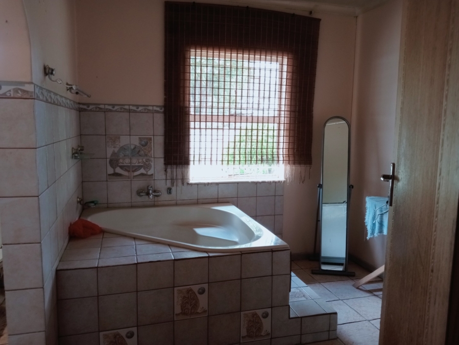 3 Bedroom Property for Sale in Riebeeckstad Free State